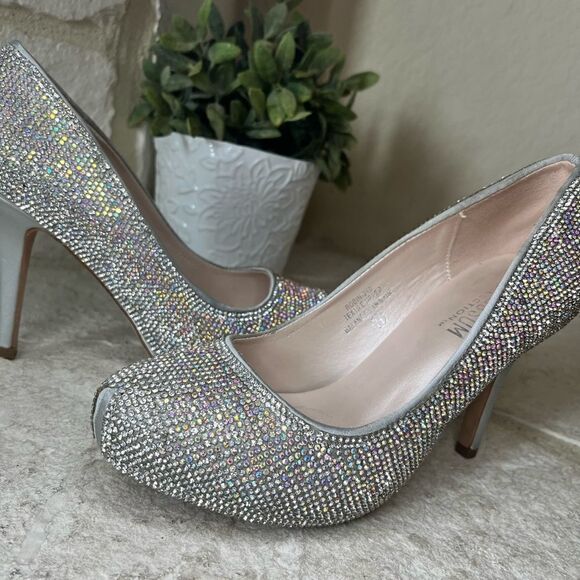 De Blossom collection Robin silver satin sparkling heels sz 7.5 - Picture 2 of 8